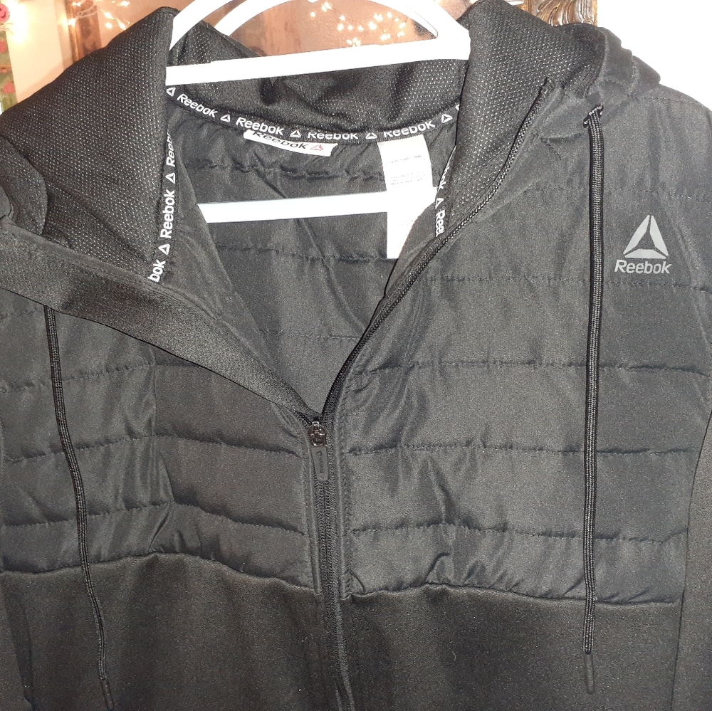 New Reebok training jacket hoodie mens sz L